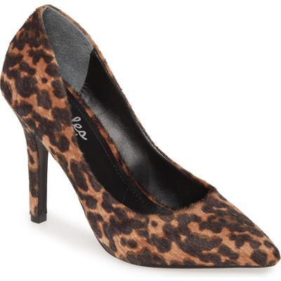 Charles By Charles David Maxx Pointy Toe Pump