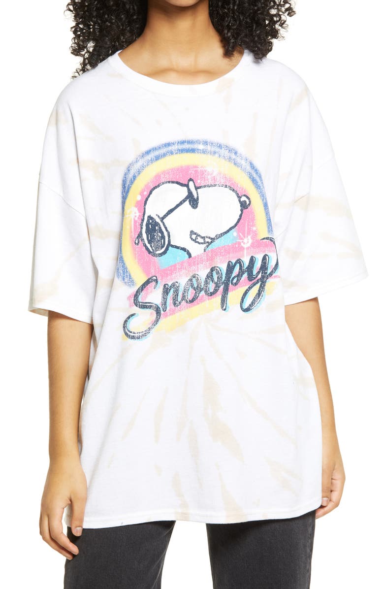 Desert Dreamer Snoopy Spray Paint Graphic Tee Nordstrom Desert Dreamer Snoopy Spray Paint Graphic Tee Nordstrom