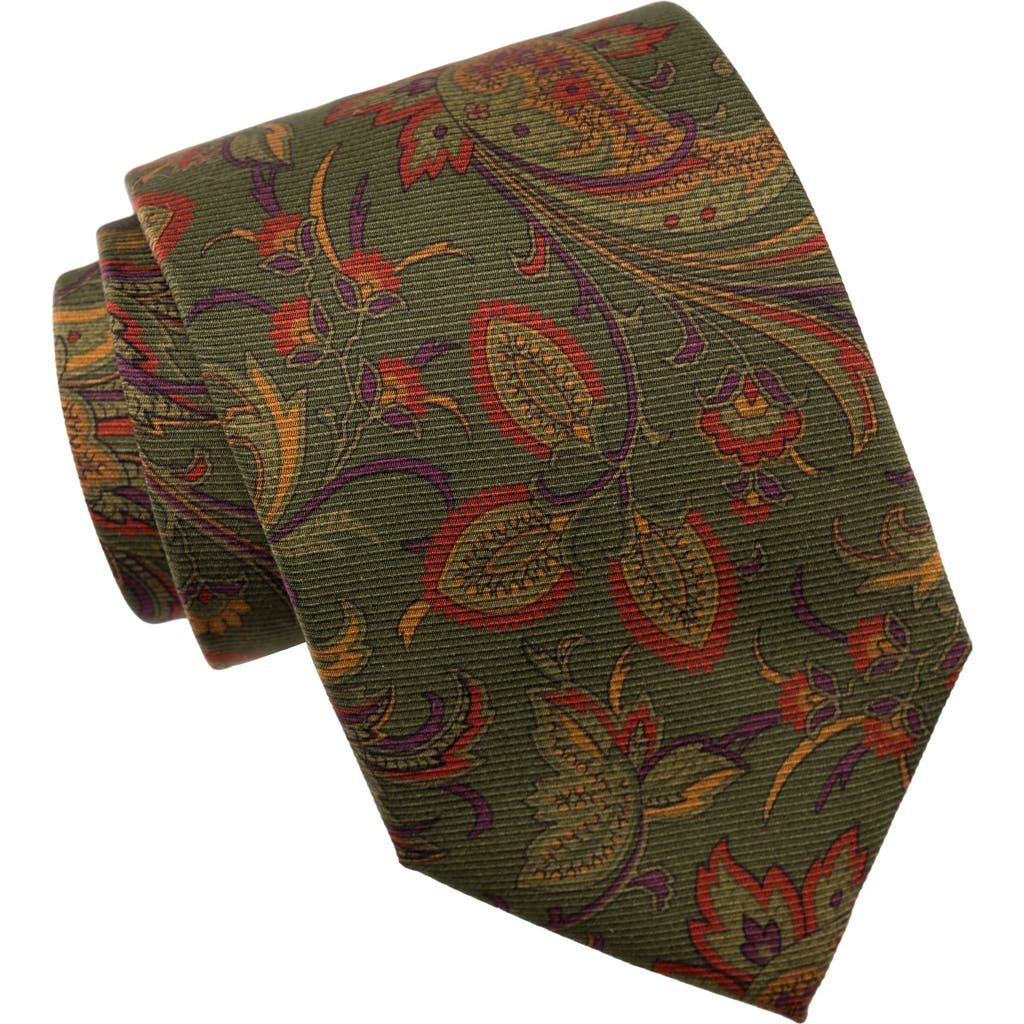 Elizabetta Borromeo In Olive