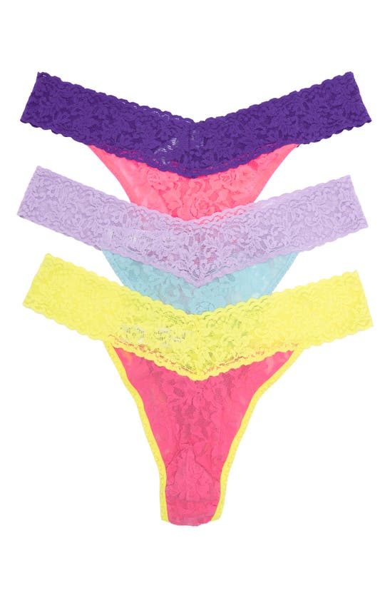 Hanky Panky Original Rise Lace Thongs In Srup/ Cpuy