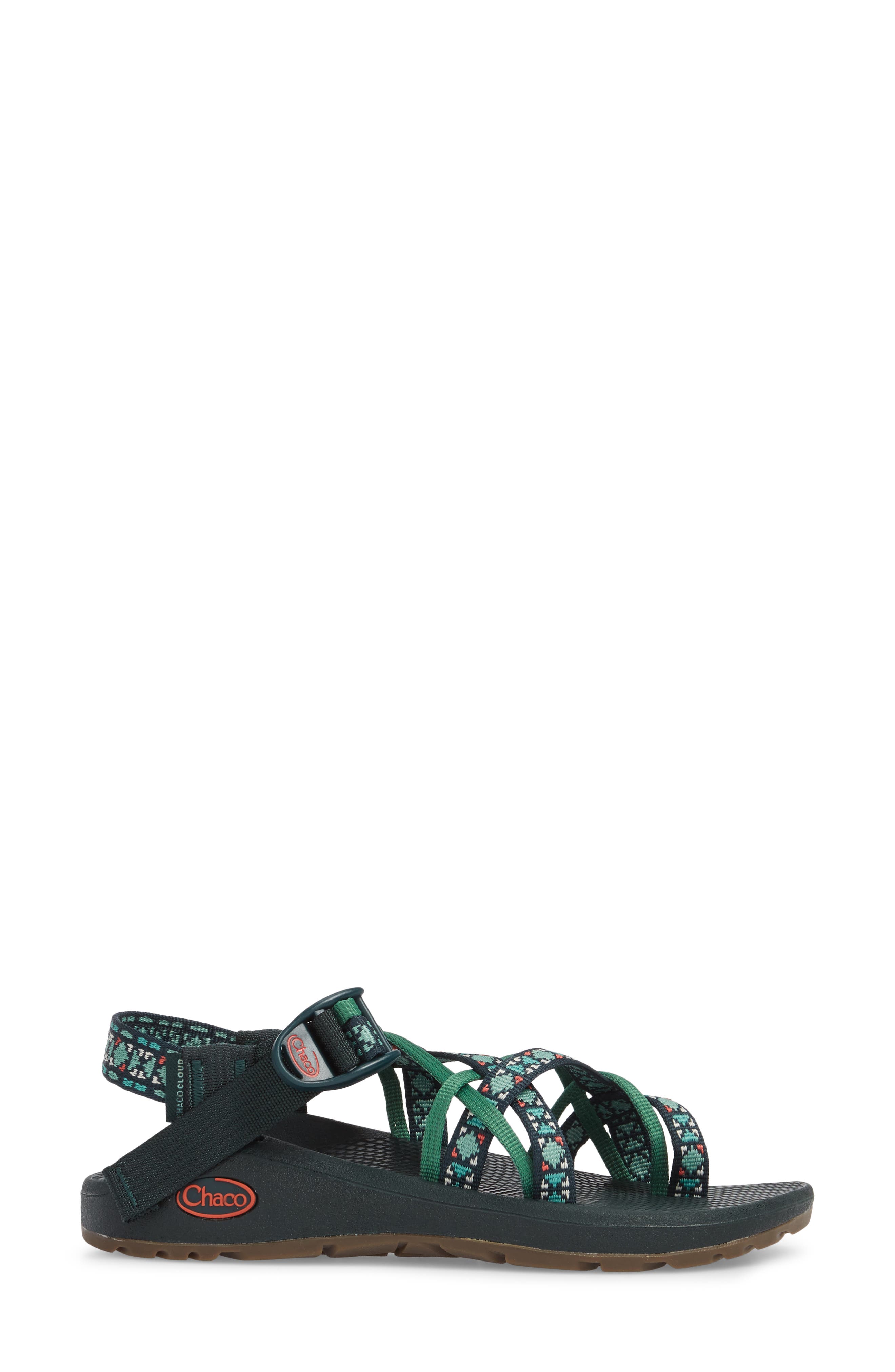 nordstrom rack chacos