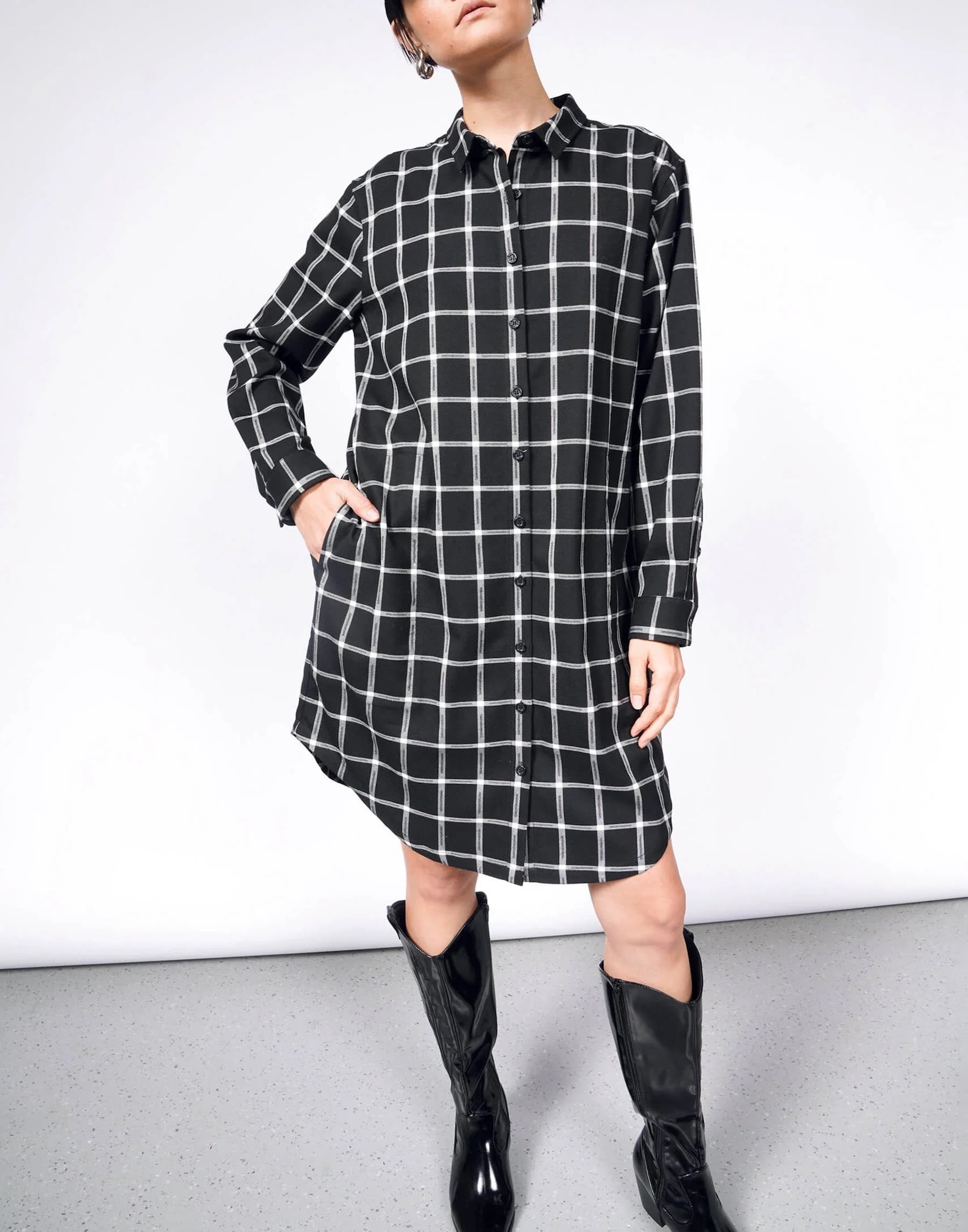 WILDFANG The Essential Plaid Long Sleeve Shirt Dress in Black/white Cover