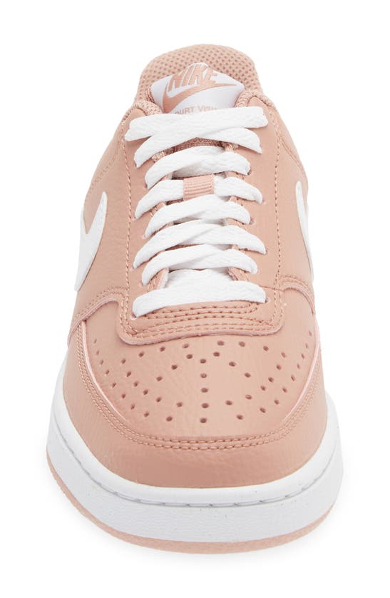 NIKE COURT VISION LOW SNEAKER