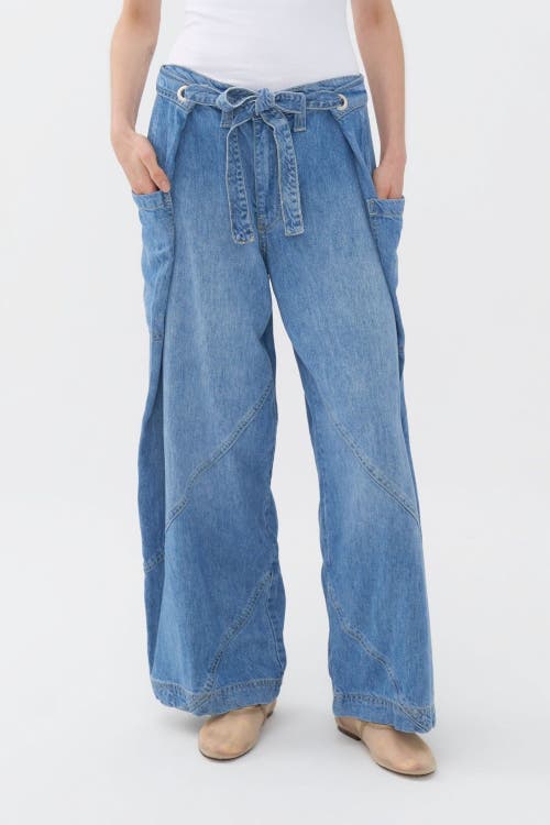 Nocturne Contrast Top Stitching Pockets Jeans in Indigo at Nordstrom