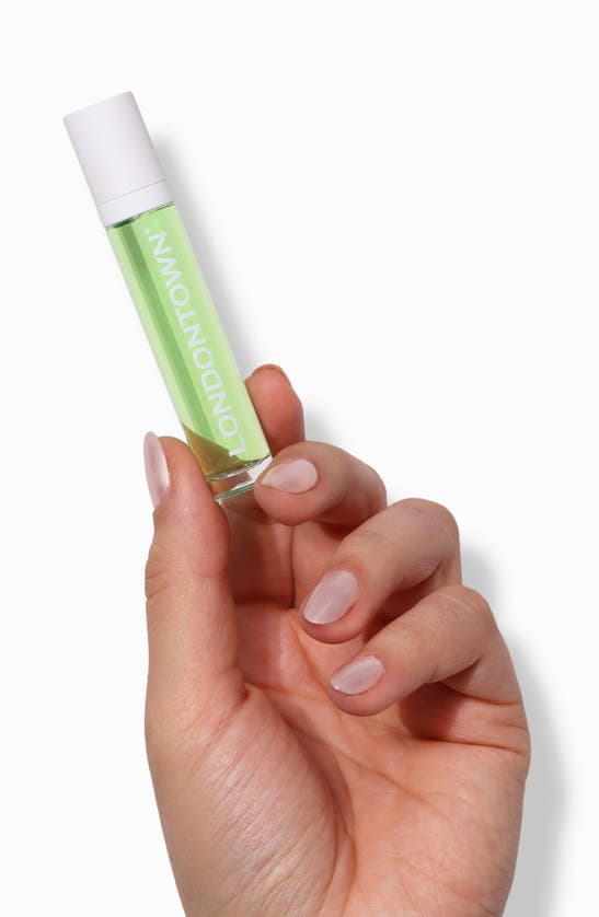 Shop Londontown Roll & Glow Cuticle Oil In Agave Pear