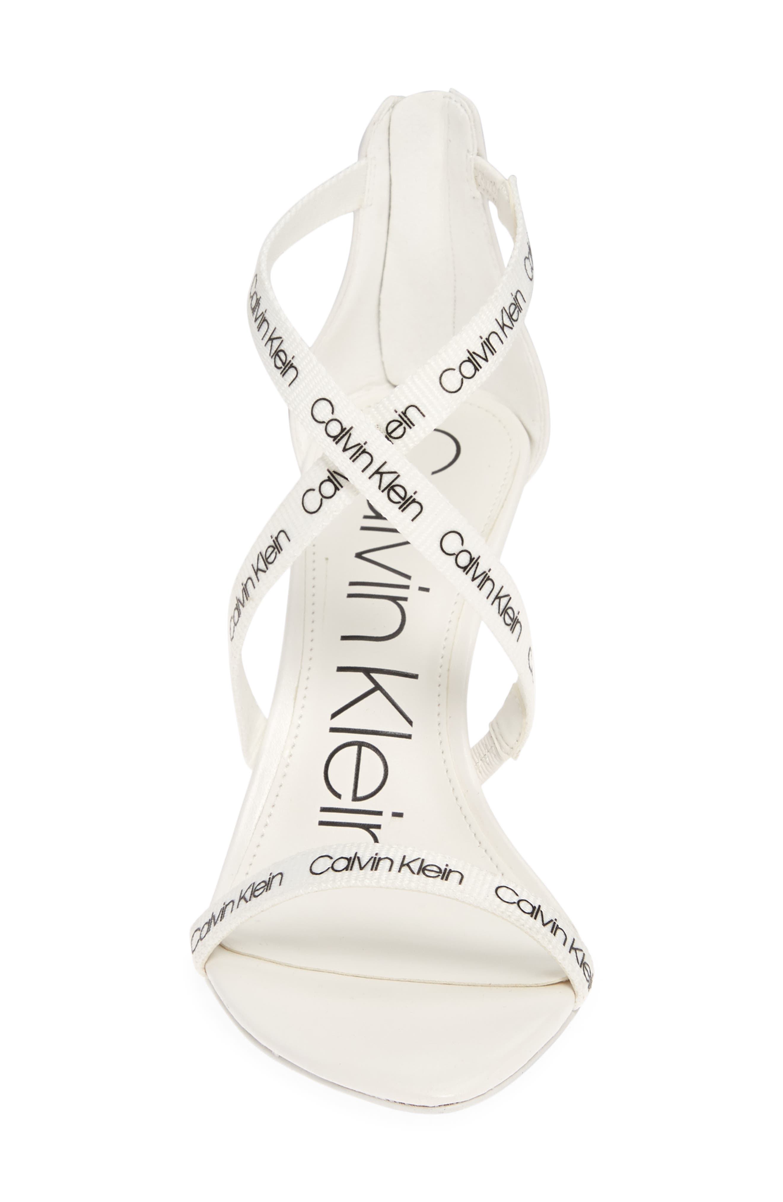 calvin klein gennovah