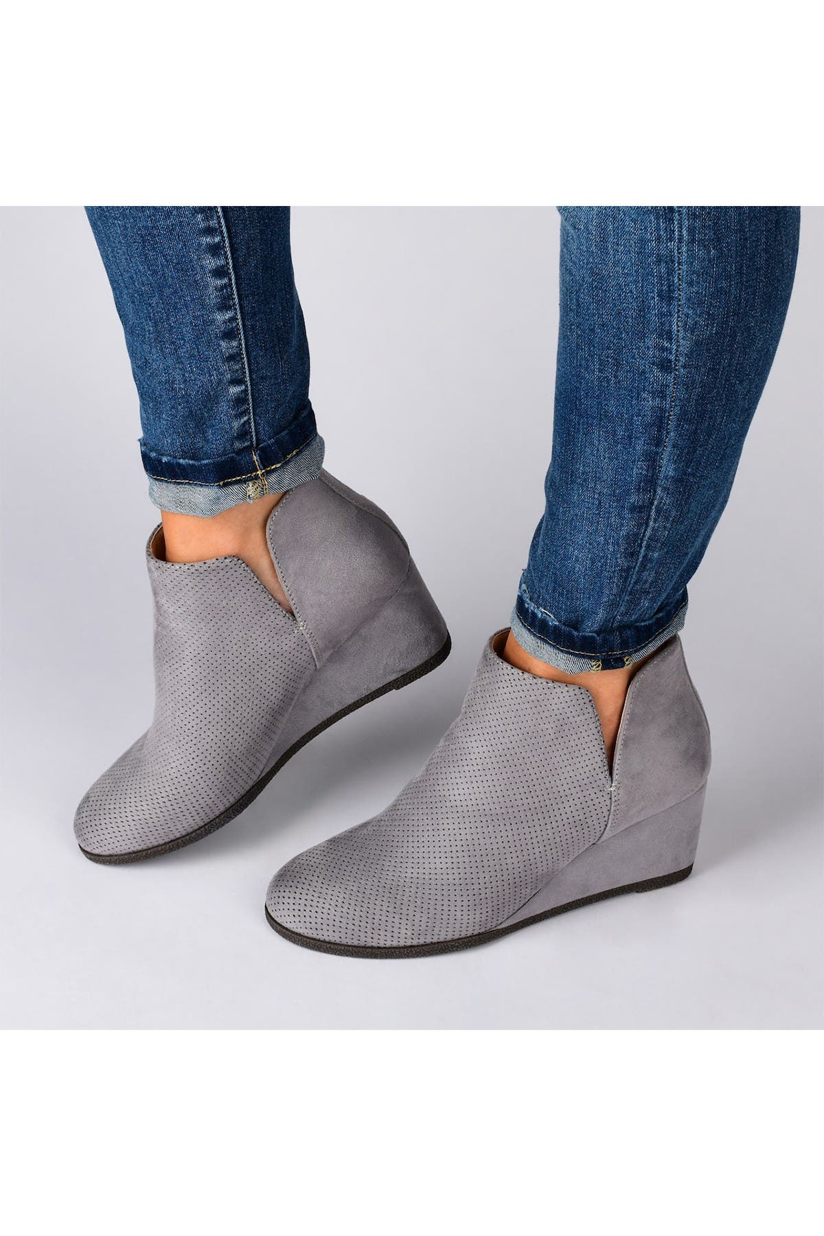 anti slip chelsea boots