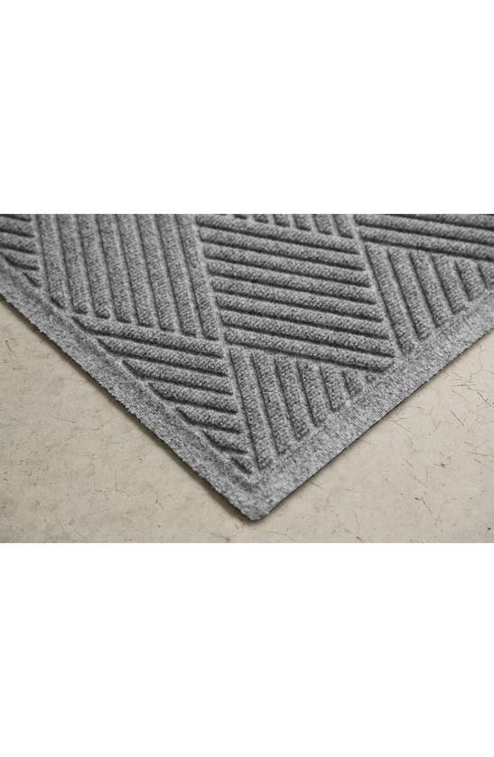 Shop Bungalow Flooring Waterhog Diamonds Floor Mat In Medium Gray