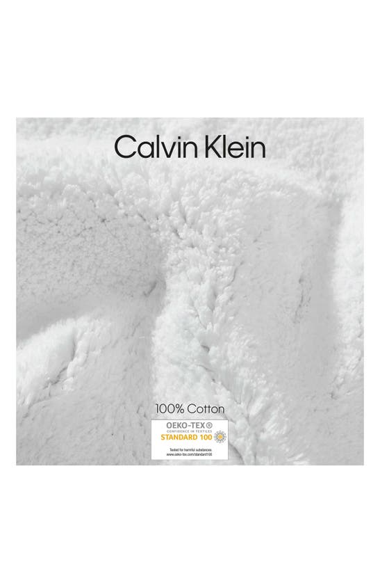 Calvin Klein Essence 2-piece Tufted Bath Mat Set In White