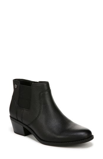 Vionic Finn Bootie In Black