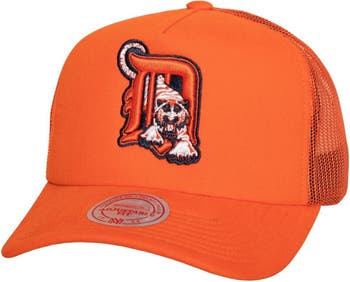 Men's Mitchell & Ness Gold Oakland Athletics Curveball Trucker Snapback Hat
