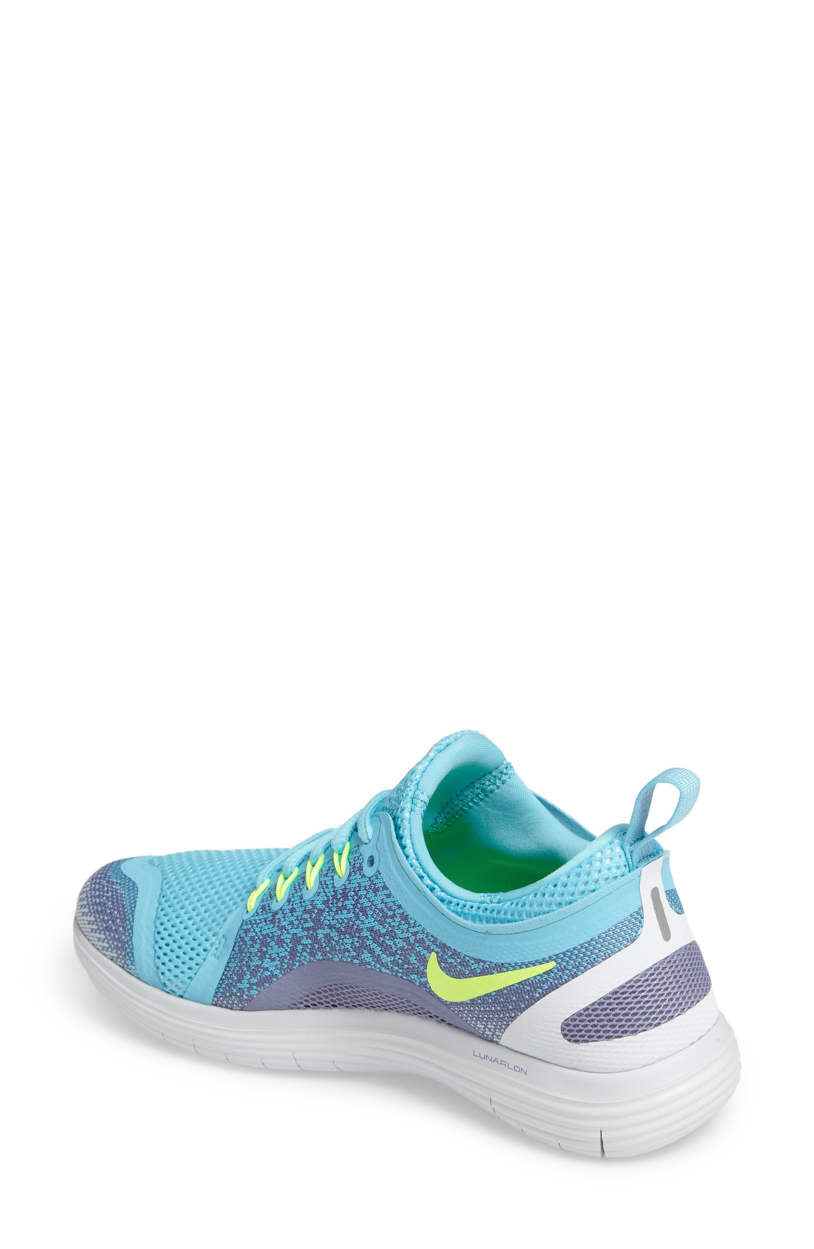 womens nike free run distance