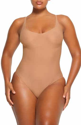 Skims Barely There Shapewear Bodysuit Size S Clay Neutral Nude Thong Cut NEW
