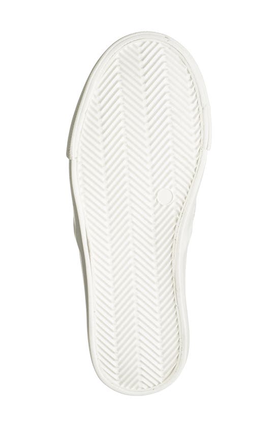 Olivia Miller Glitter Flower Slip-on Sneakers In White