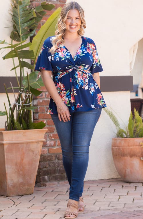 Kiyonna Abby Twist Front Top In Belize Blooms
