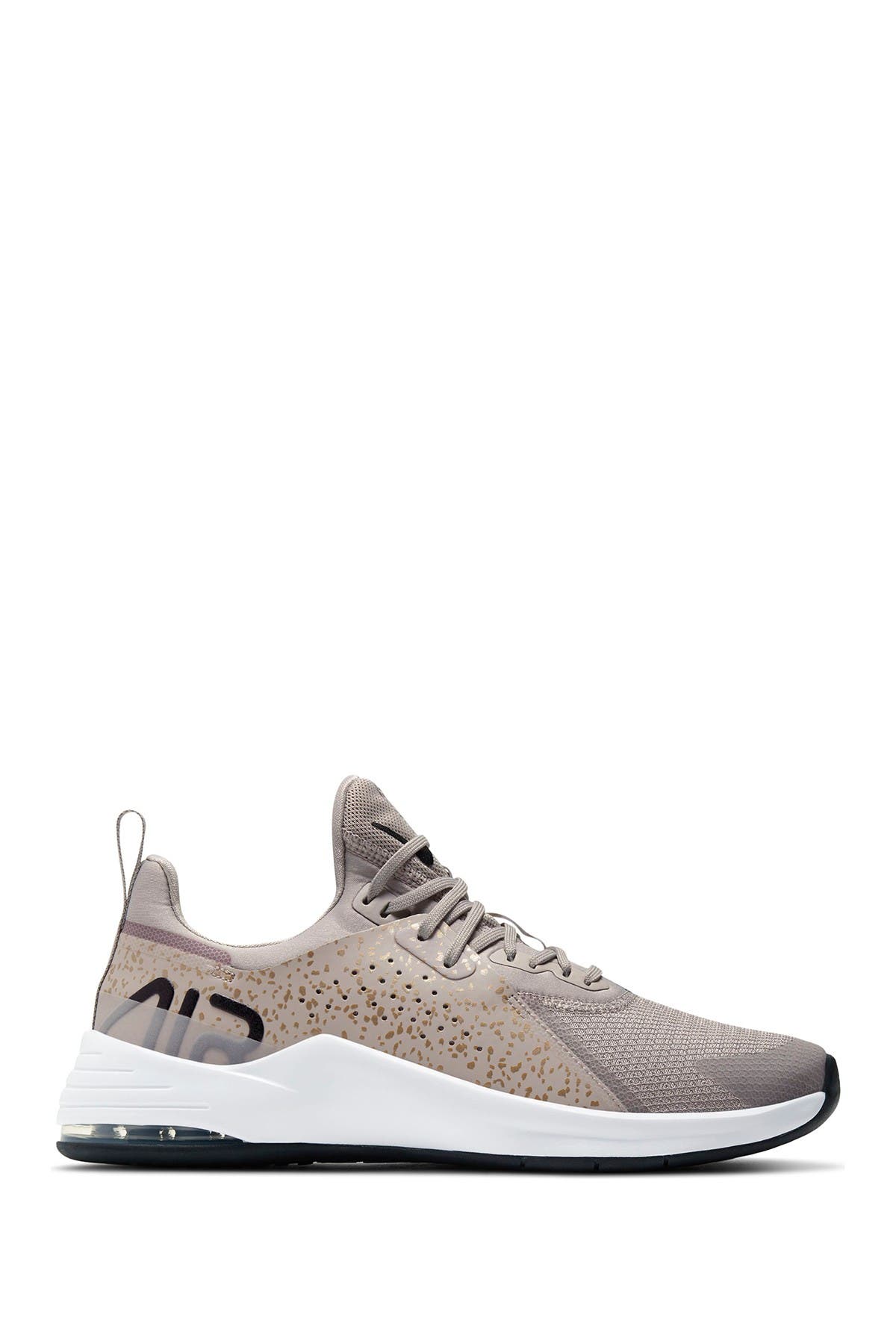 nike bella tr