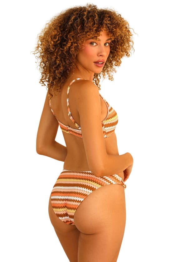 Dippin Daisys Zen Top In Groovy Stripe