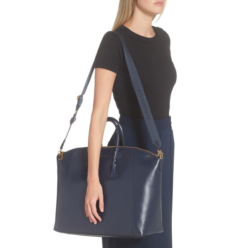 Milieuvriendelijk Gaan vergeetachtig Givenchy Medium Antigona Sport Leather Top Handle Bag | Nordstrom