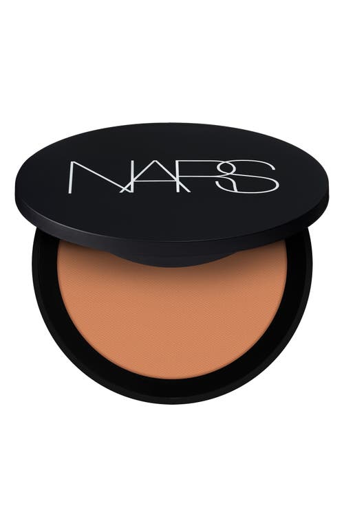 Soft Matte Advanced Perfecting Powder in Offshore