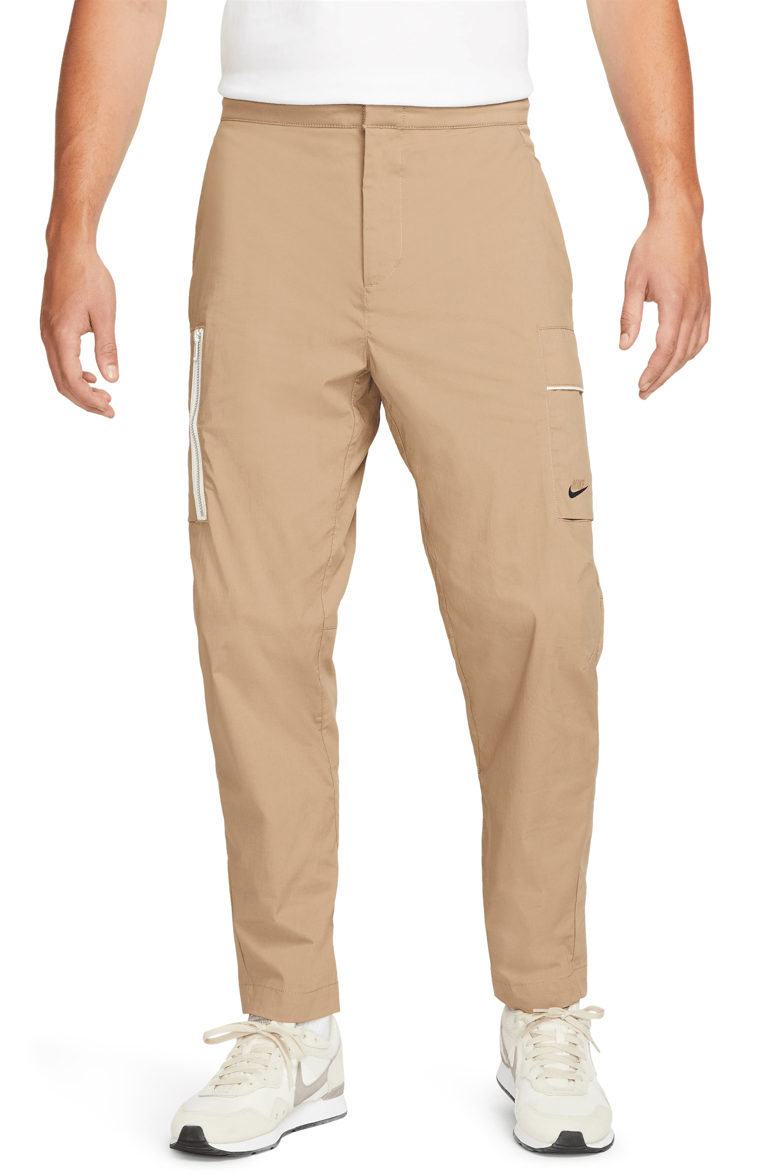 Nike Sportswear Style Essentials 