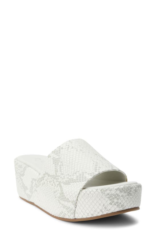 Matisse Frida Platform Sandal In White Snake