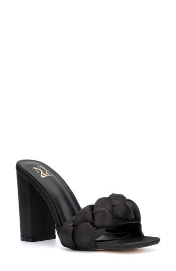 New York And Company Angeline Puff Strap Sandal In Black