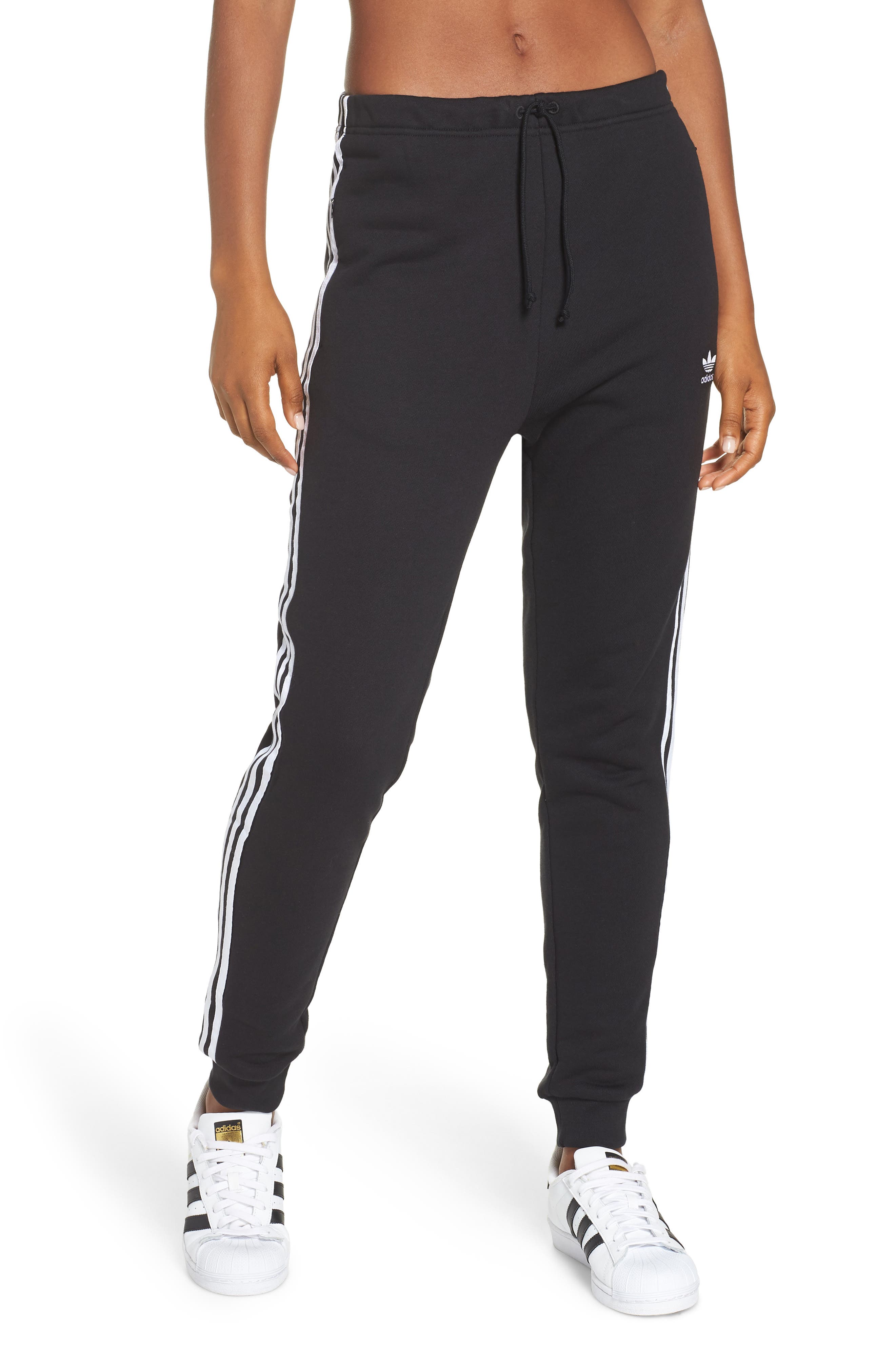 shoes to wear with adidas track pants