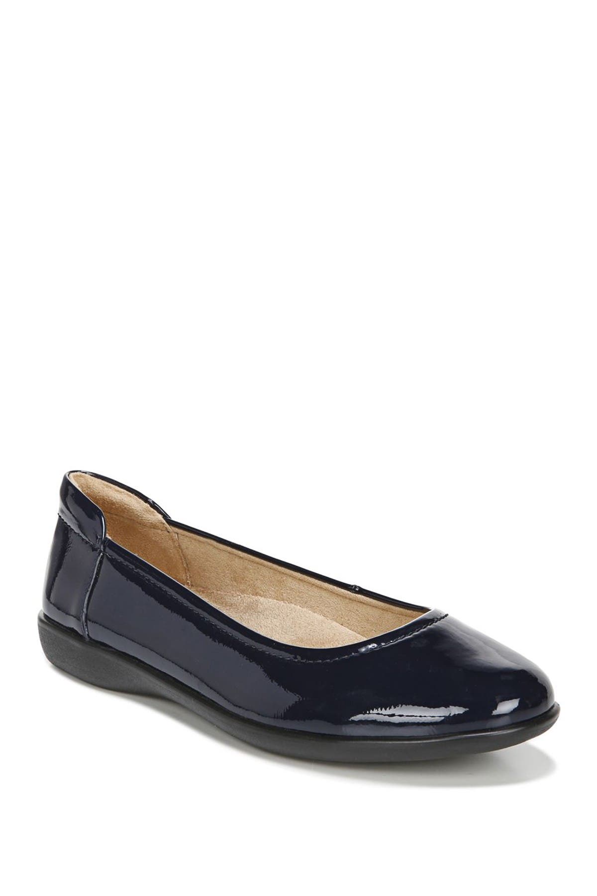 naturalizer ballet flats