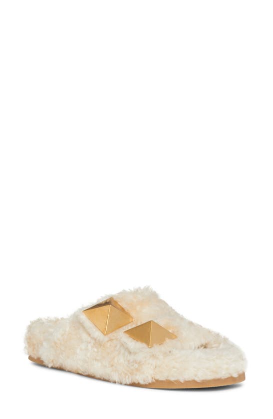 Valentino Garavani Roman Stud Faux Shearling Slide Sandal In Avorio