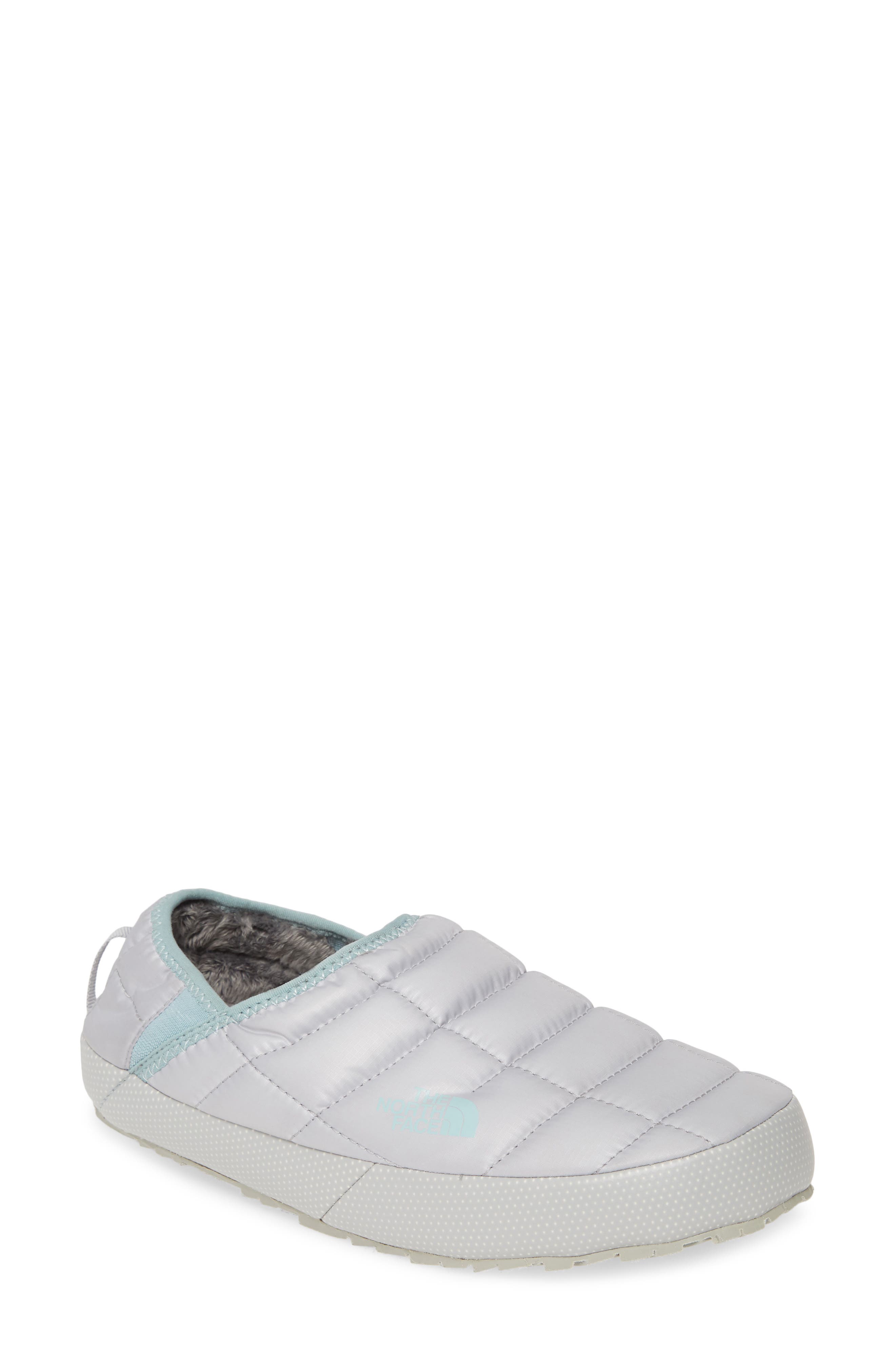 nordstrom north face slippers