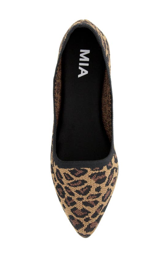 Mia Corrine Womens Slip On Comfort Insole Flat Shoes In Leopard Print