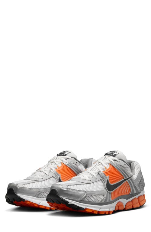 Nike Zoom Vomero 5 Sneaker In Platinum Tint/dark Obsidian