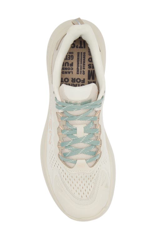 Keen Wk450 Walking Sneaker In Birch/peach Parfait