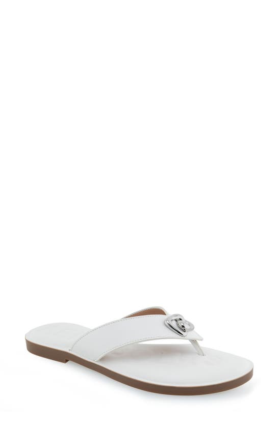 Aerosoles Galen Flip Flop In White Pu