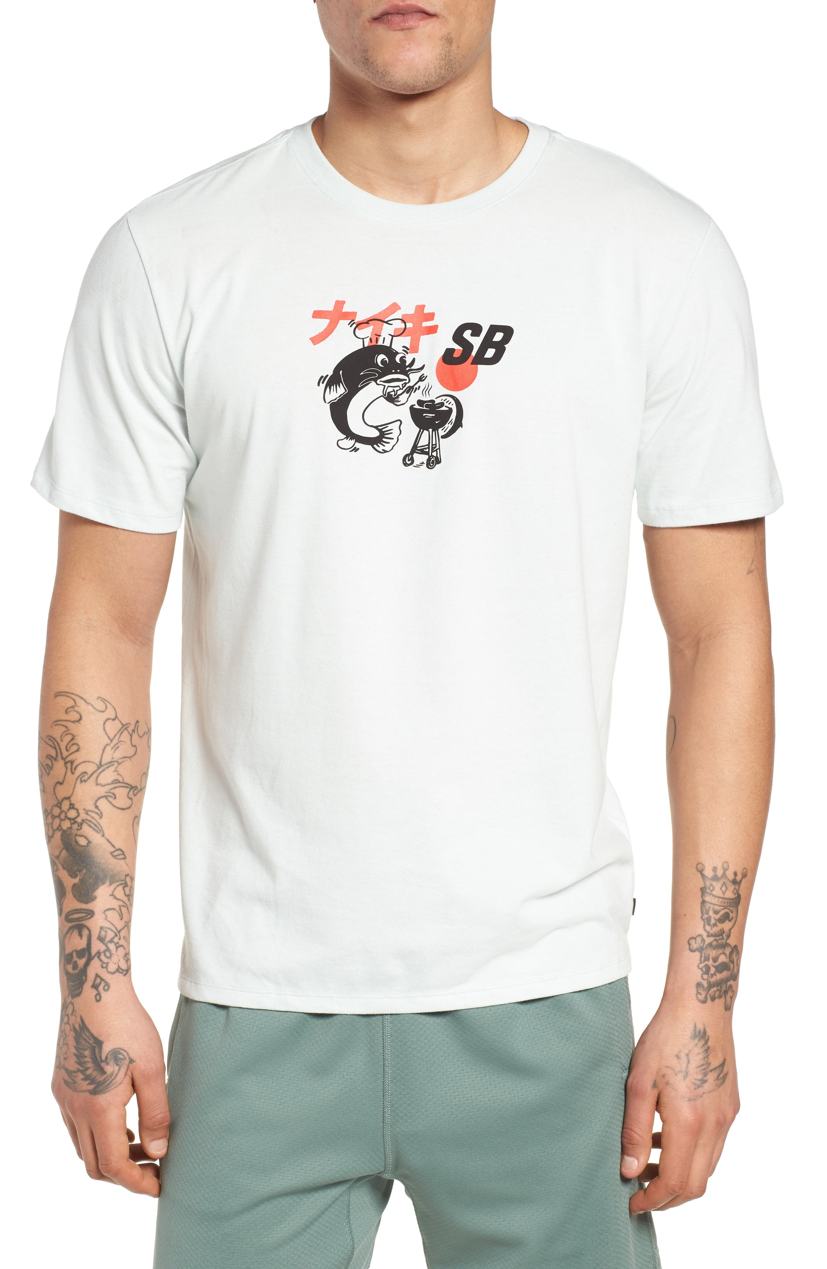 nike sb shirt womens