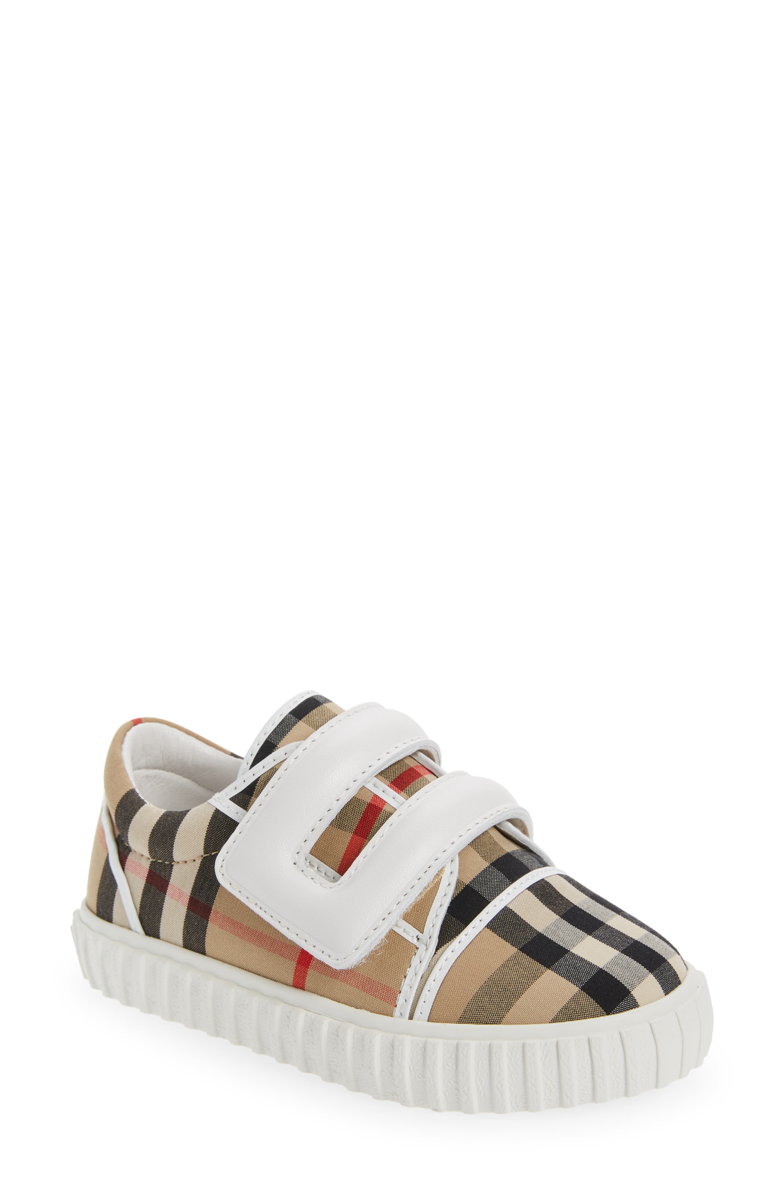 5c burberry shoes