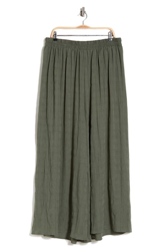 Renee C Textured Ankle Wide Leg Jeans In Olive