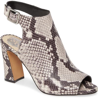 Vince Camuto Cellia Sandal, Black