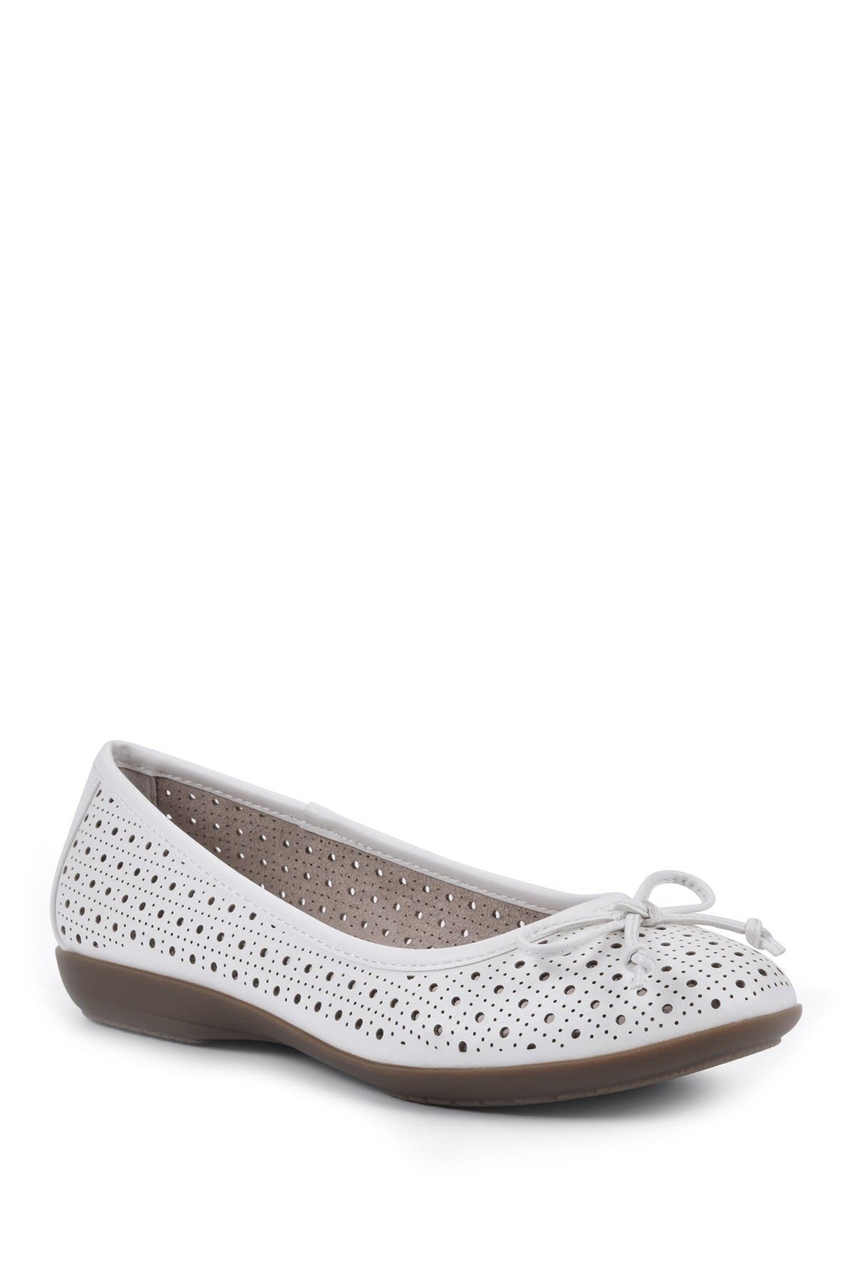 Cliffs By White Mountain C31479w Womens Bow Manmade Flat Shoes In White/burnished/smoo