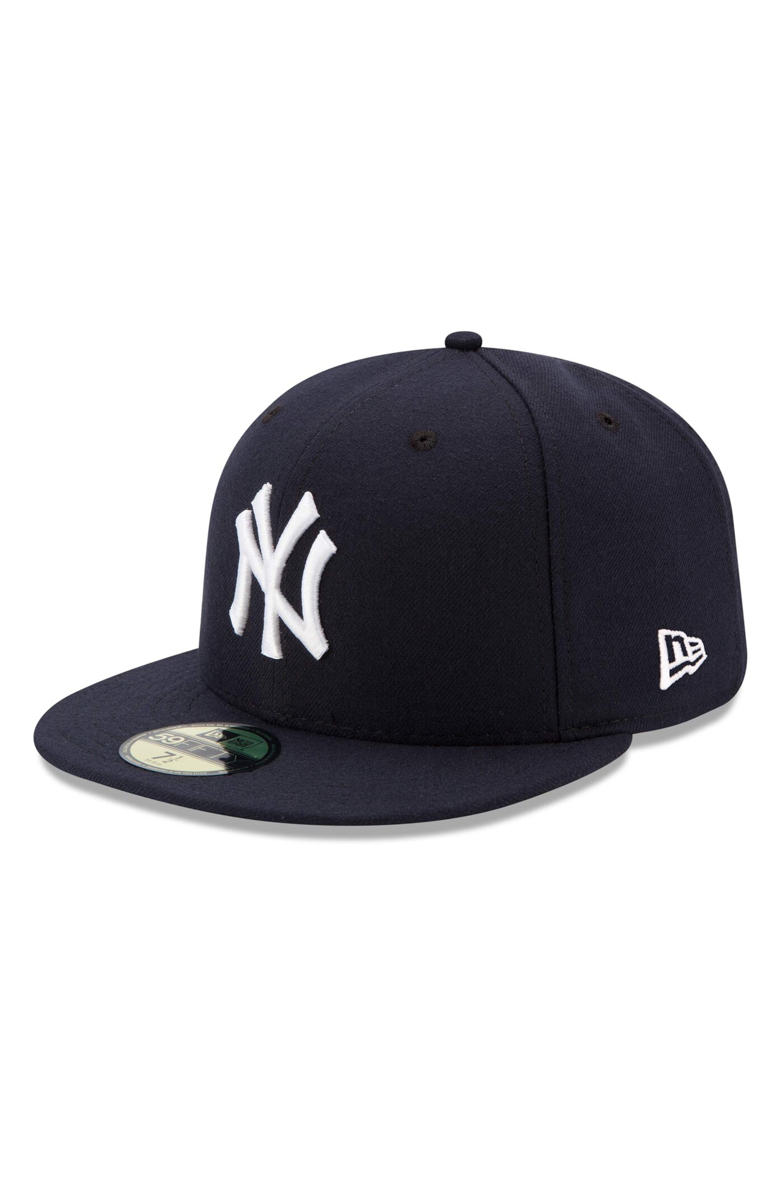 all black yankee fitted