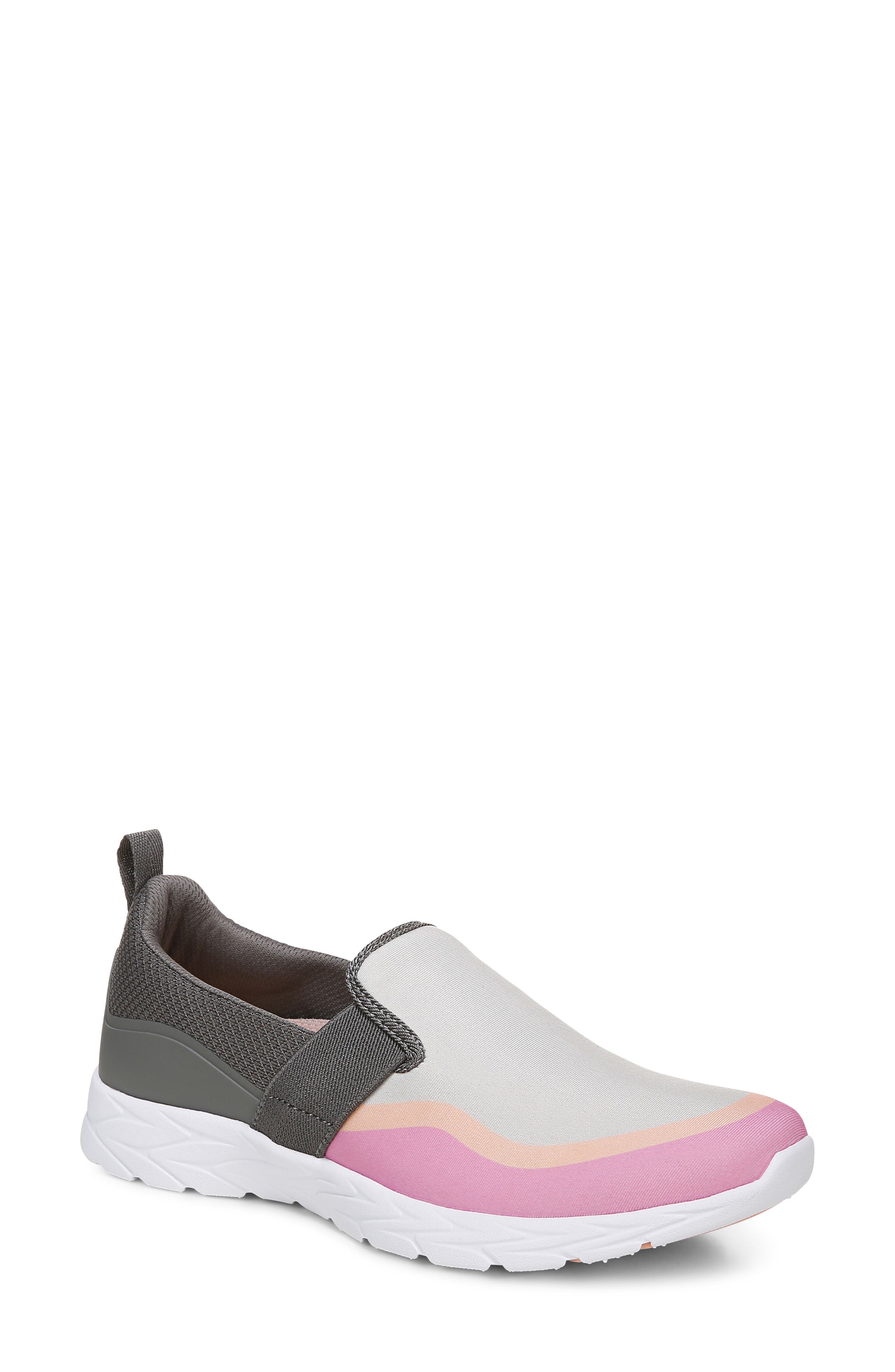 vionic nalia slip on sneaker