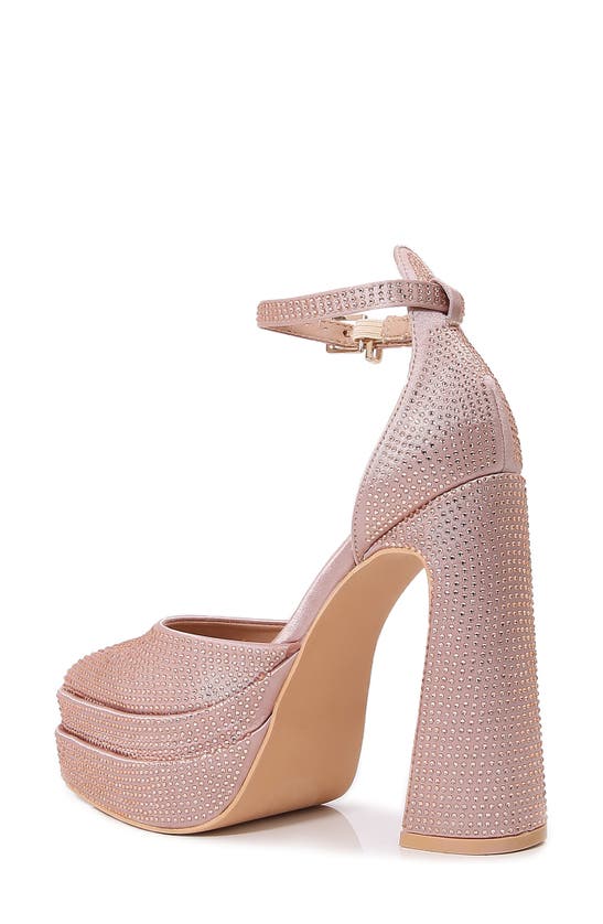 Shop Berness Blaze Platform Pump In Beige