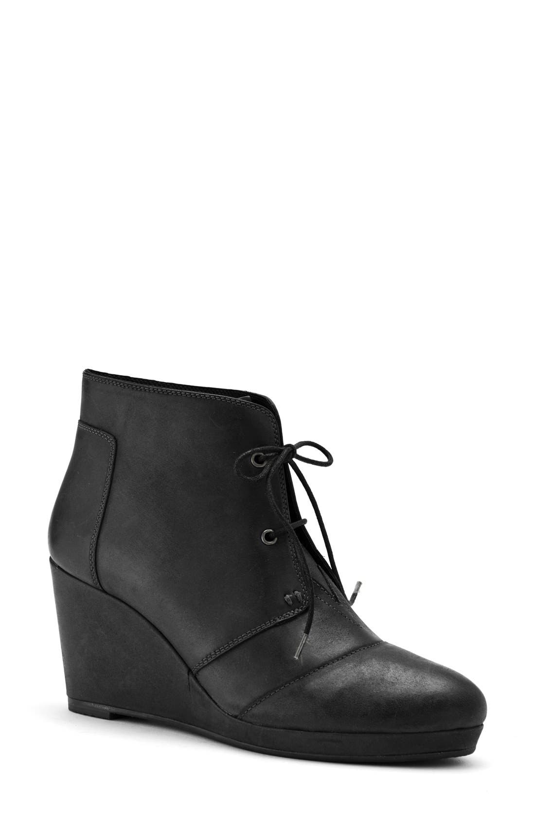 blondo wedge bootie