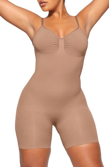 Seamless Contouring Low-back Bodysuit Mid-thigh Open Gusset – Shapes8