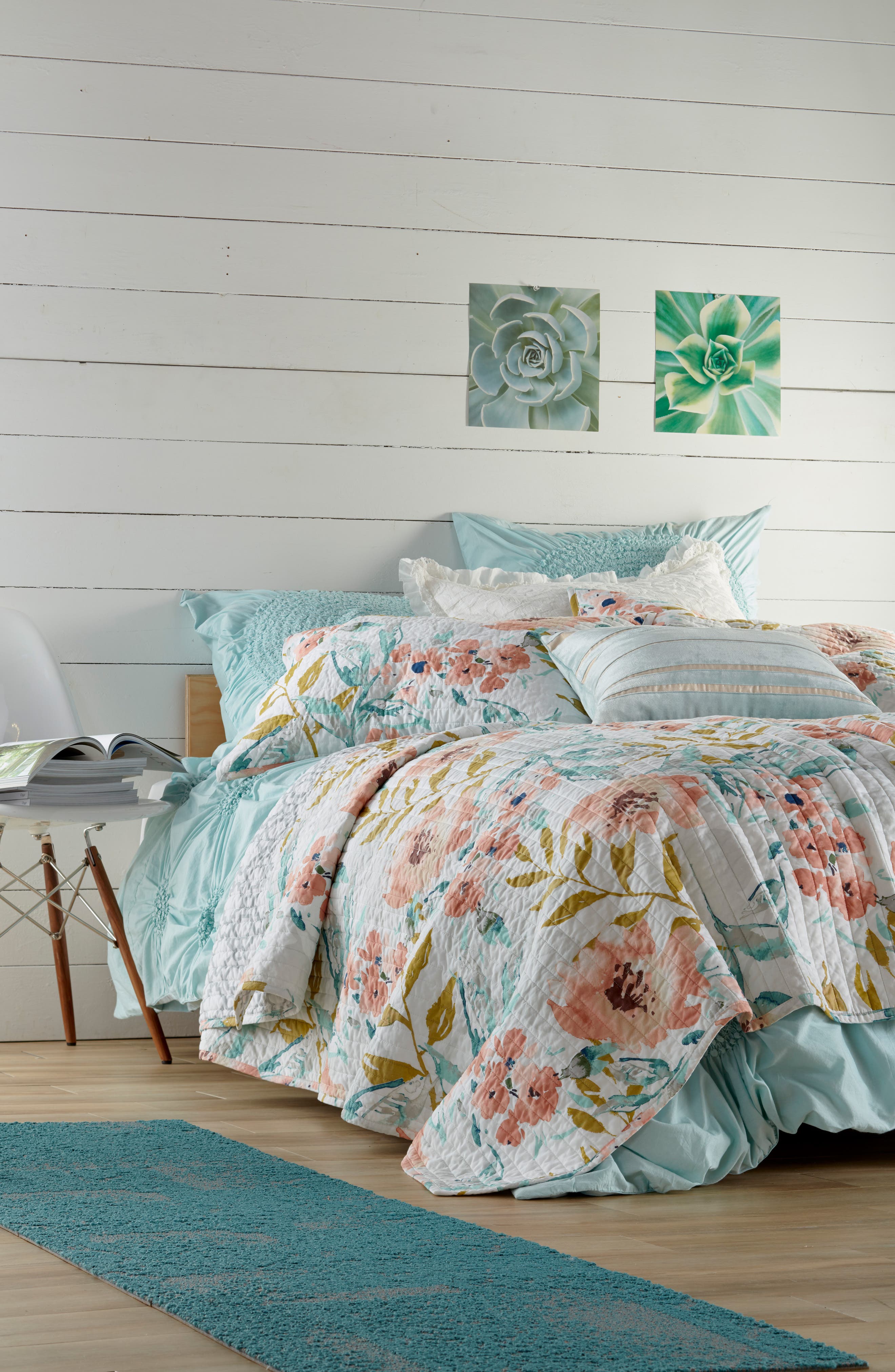 Levtex Nikea Watercolor Floral Quilt Nordstrom