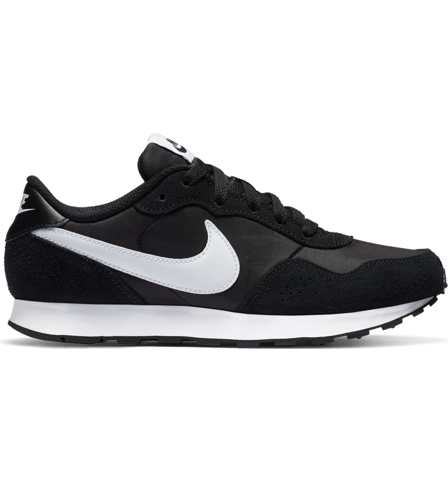 Nike MD Valiant Sneaker | Nordstrom