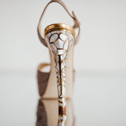 Freya Rose Women's Neutrals / Gold Rose In Bloom Gold In Taupe