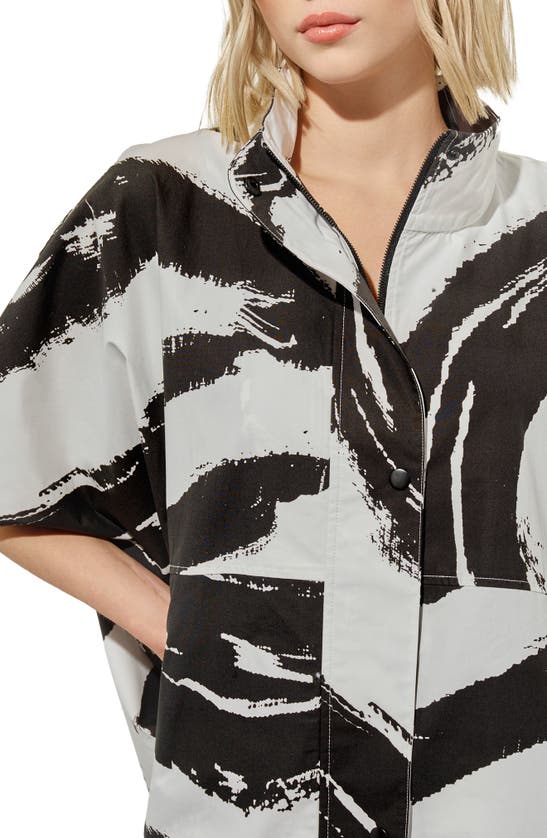 Shop Ming Wang Abstract Print Elbow Sleeve Cotton Jacket In White/black