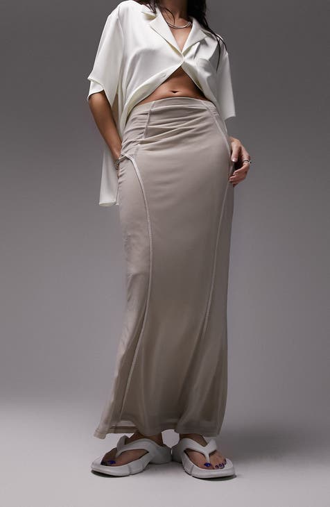 Maxi skirt outfit Grey knit oversized minimalistic fashion White