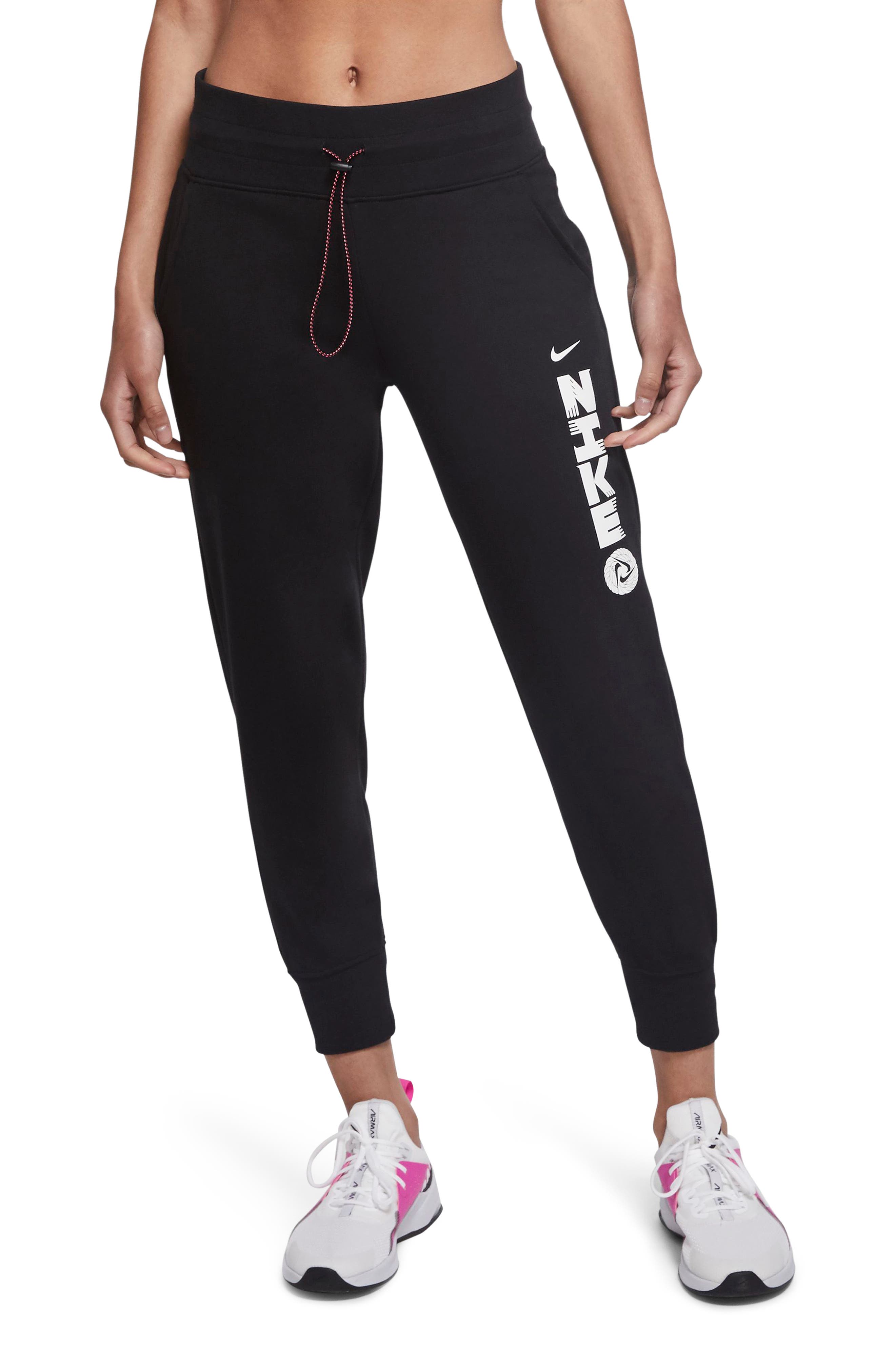 Women's Nike Icon Clash 7/8 Sweatpants Women's Nike Icon Clash 7/8 Sweatpants